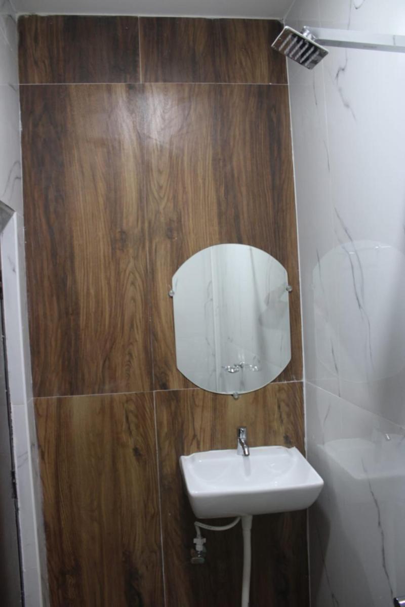 Lalitha Karunya Residency A/C Hotel Bapatla Exterior photo